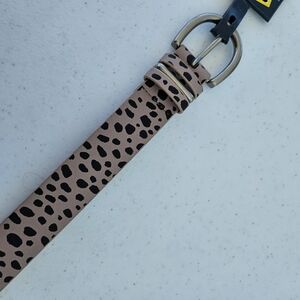 Universal Thread Leopard Belt.